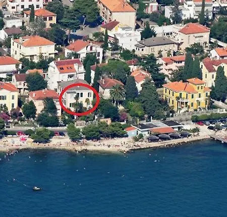 Διαμέρισμα Beachfront Hula Hula Ζαντάρ