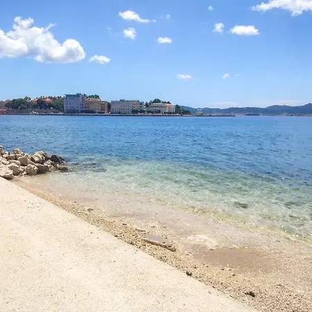 Διαμέρισμα Beachfront Hula Hula
